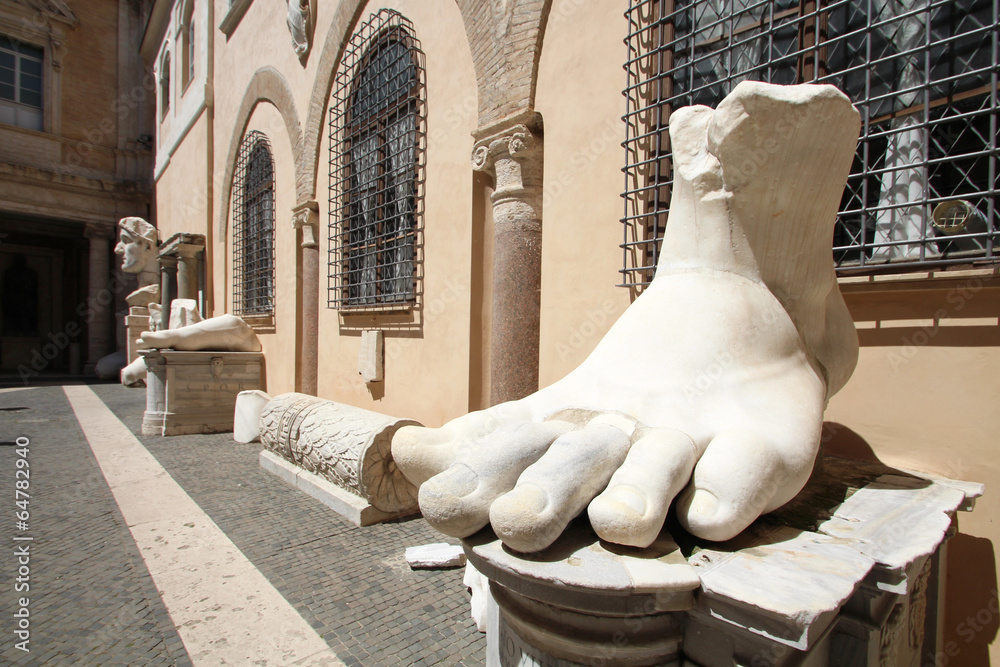 Naklejka premium Rome - Pied de l'empereur Constantin