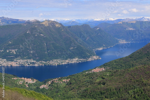 lago di Como dal monte Bolettone photo