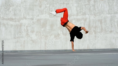 Breakdancer in the parking, best breakdancer