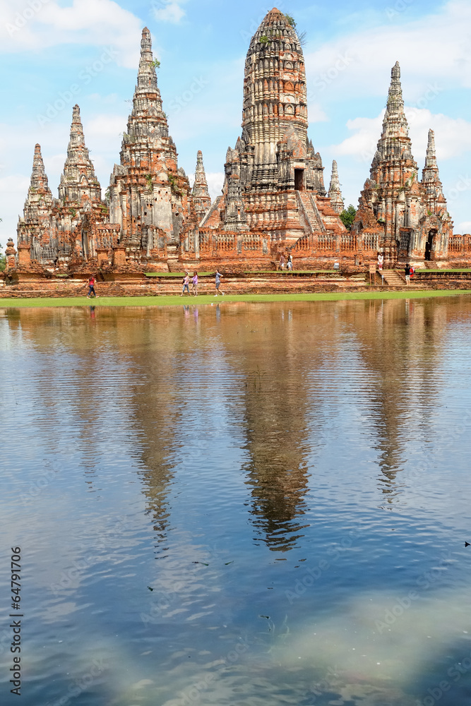 Fototapeta premium Buddhist temple and reflection at Ayutaya