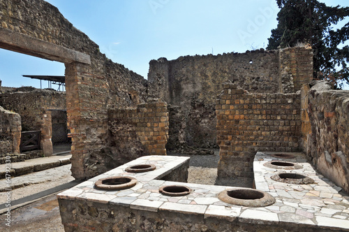 Gli scavi di Ercolano - Napoli photo