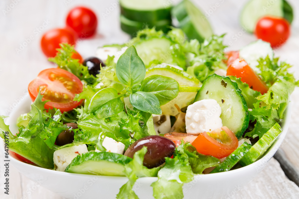 Salad with fresh vegetables