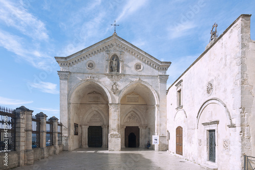 Apulien, Gargano, Monte Sant' Angelo, Santuario di San Michele photo