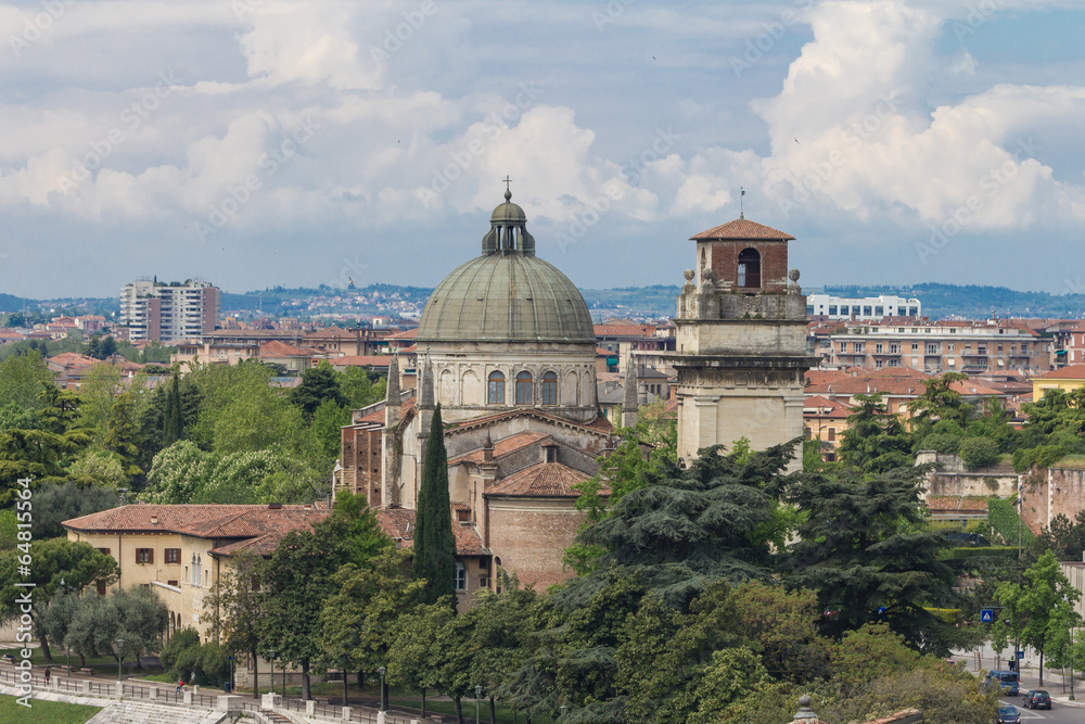 Fototapeta premium Cityscape of Verona
