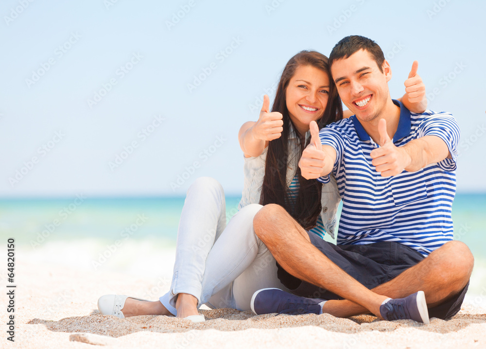 Fototapeta premium Beautiful couple on the beach.