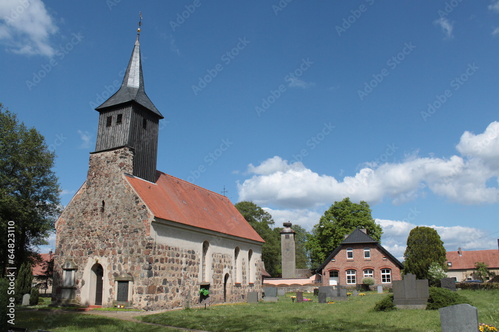 Dorfkirche in Zöllmersdorf bei Luckau