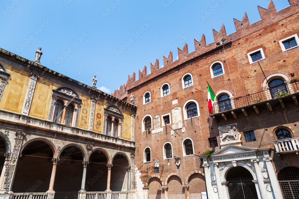 historische Bauten an der Piazza dei Signori in Verona