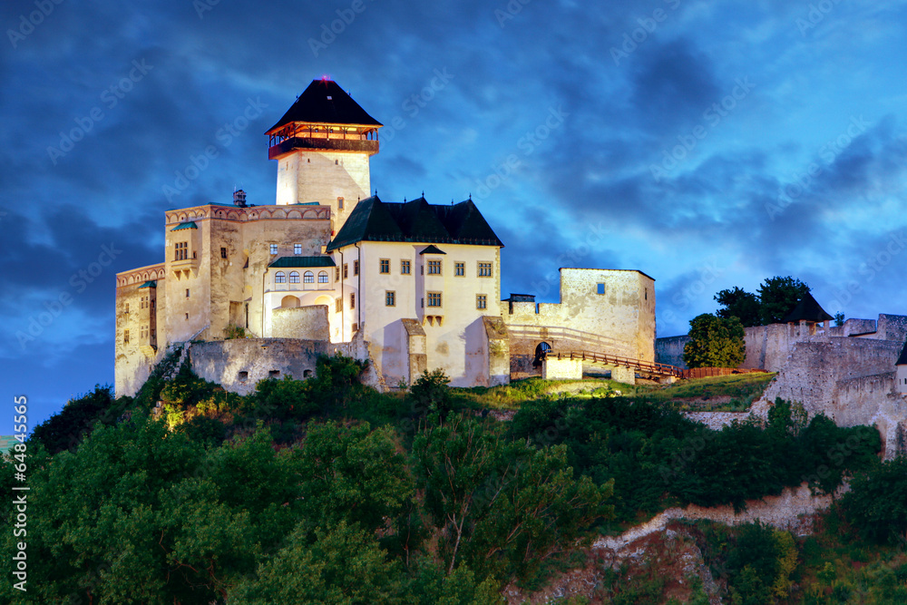 Slovakia Castle at night - Trencin