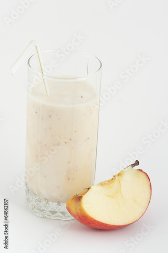 Apple cocktail