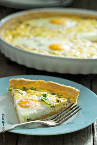 Quiche with ham and eggs