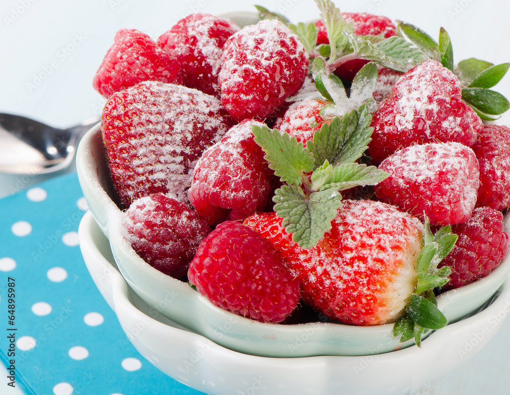 fresh berries in a bowl fresh berries in a bowl