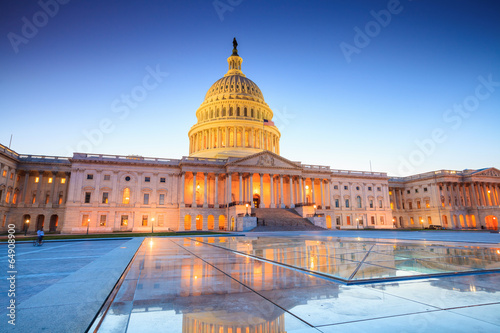 Fototapeta Naklejka Na Ścianę i Meble -  The United States Capitol building