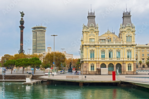 Port Authority Building and Columbus statue, Barcelona, Spain