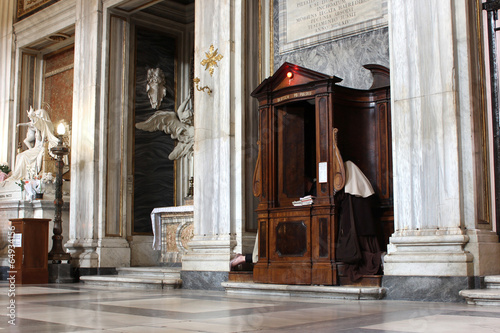 Rome - Sainte-Marie-Majeure / confessionnal   © Brad Pict