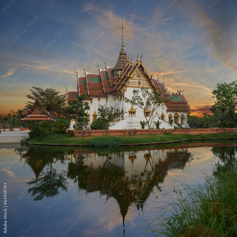 Naklejka premium Replica of Dusit Maha Prasat Palace, Ancient Cityf Bangkok
