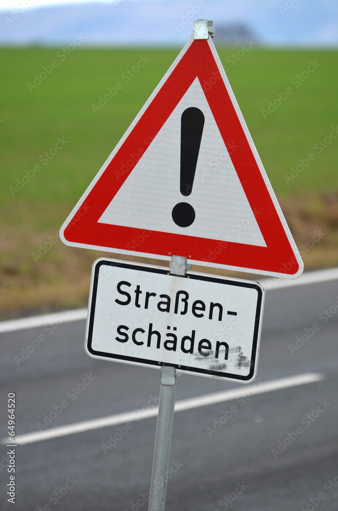 achtung! straßenschäden