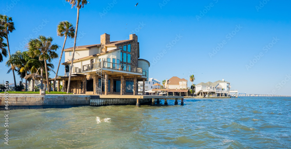 Fototapeta premium Waterfront homes