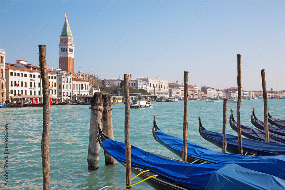 Venice - Canal grande and gondolas