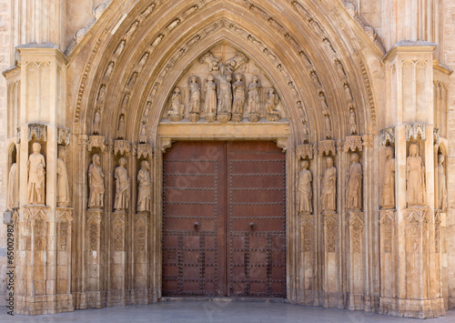 Entrance to the Valencia Cathedral