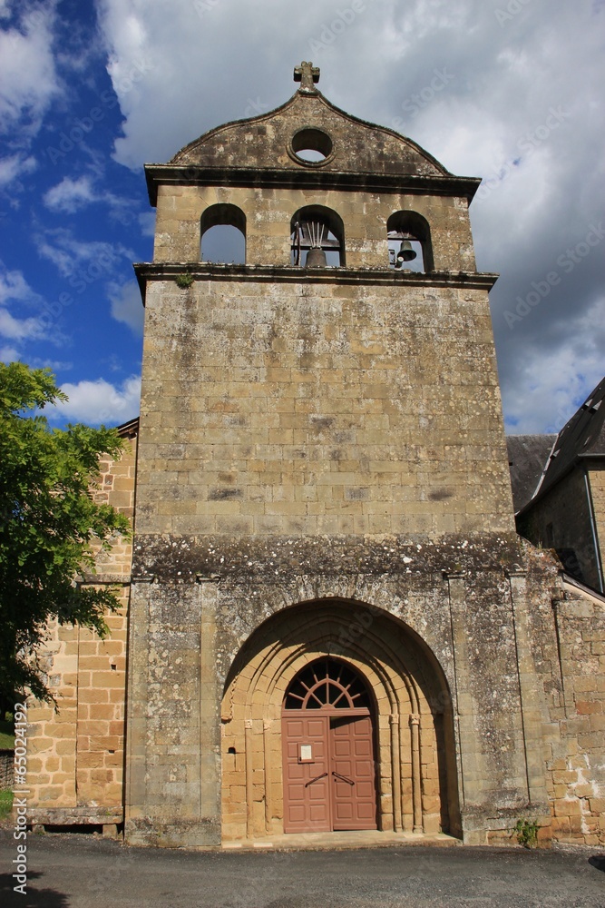 Eglise de Lissac-sur-Couze.(Corrèze)
