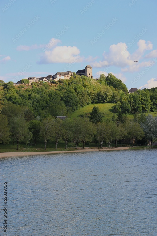 Le lac du Causse.(Corrèze)