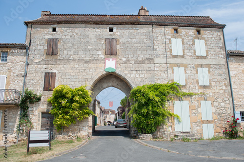Monpazier france gate