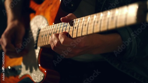 guitarist plays