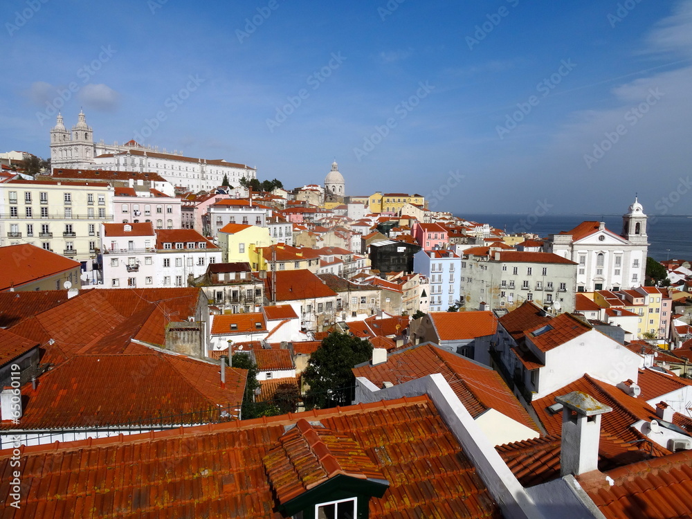 Largo das portas do sol - Lisbonne - Portugal