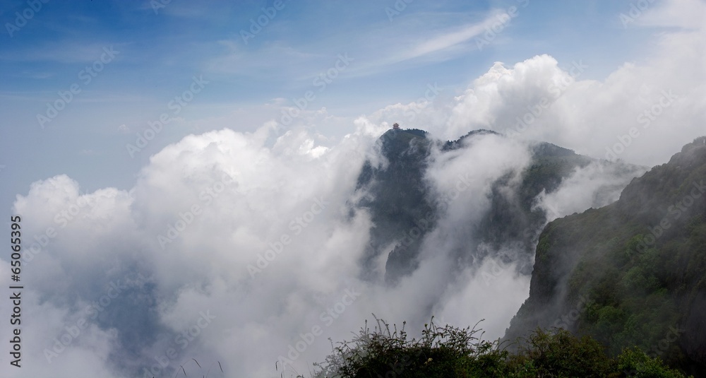 The image of travel destinations The image of travel destinations