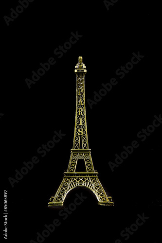 Fototapeta Naklejka Na Ścianę i Meble -  Small Eiffel tower isolated