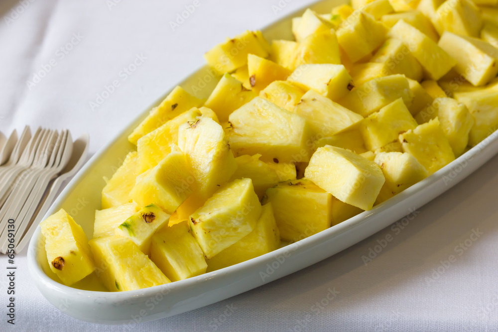 pineapple pineapple