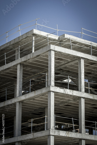 building construction, concrete beams © Fernando Cortés