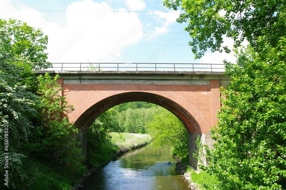 Fototapeta premium Brücke über die Trave 4