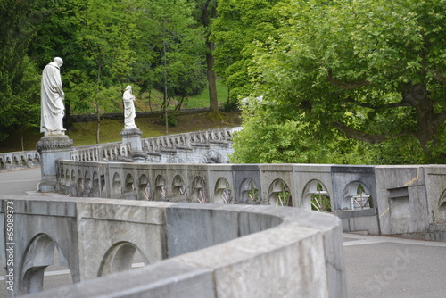 Escalier près de la Basilique de Lourdes
