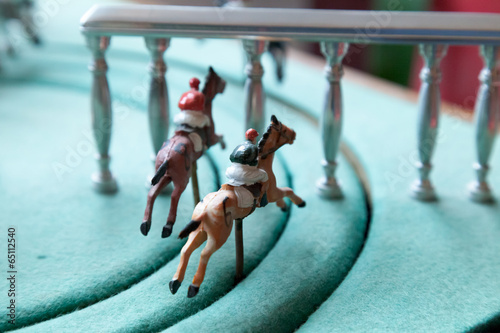Canvas Print Miniature game of horse race
