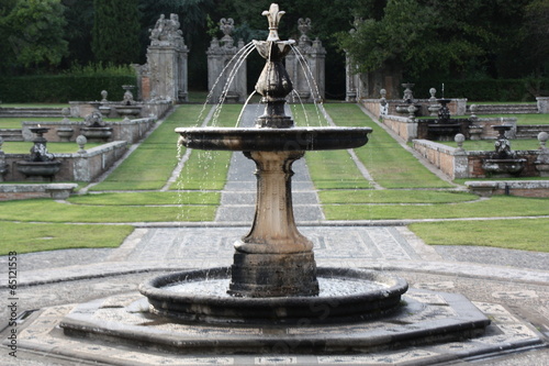 fontana- palazzo farnese