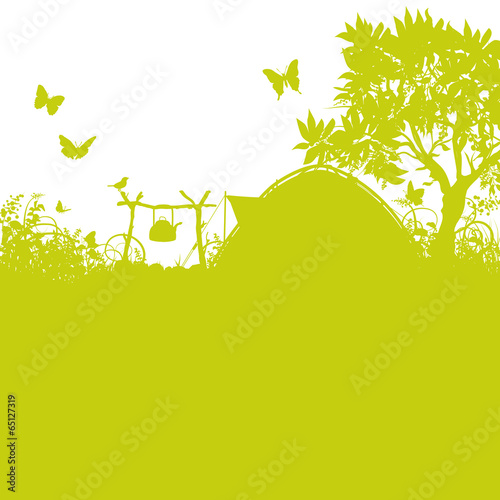 Zelt und Zeltplatz im Gras