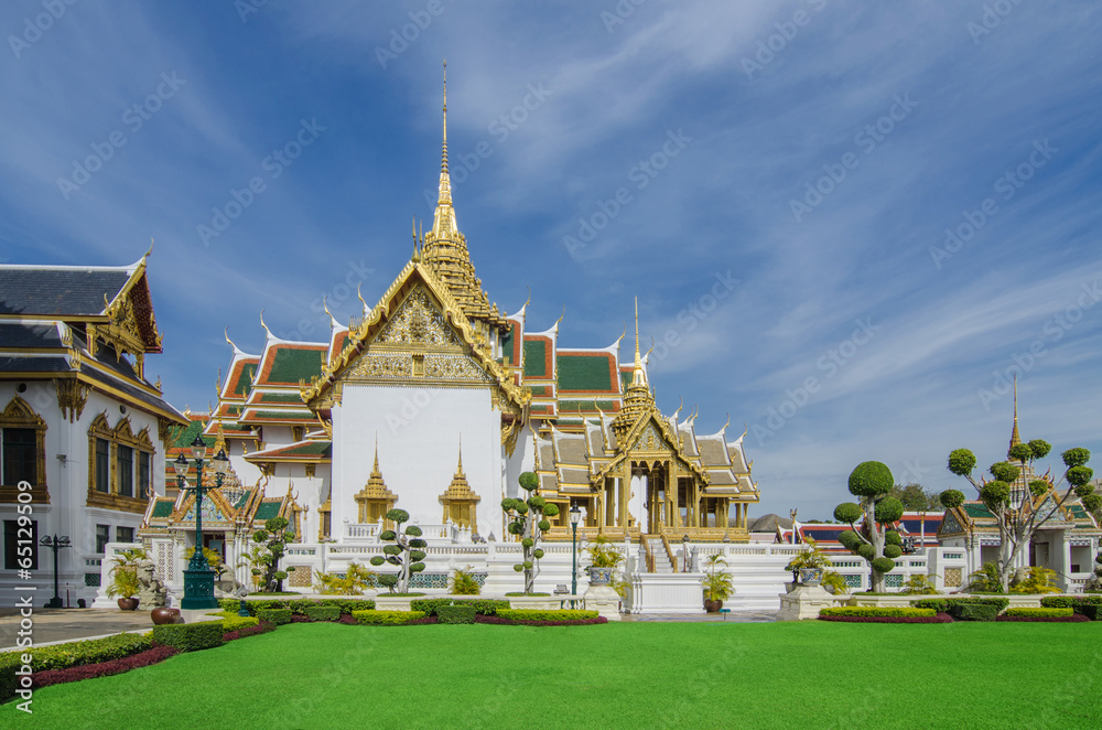 Naklejka premium Grand Palace in Bangkok, Thailand