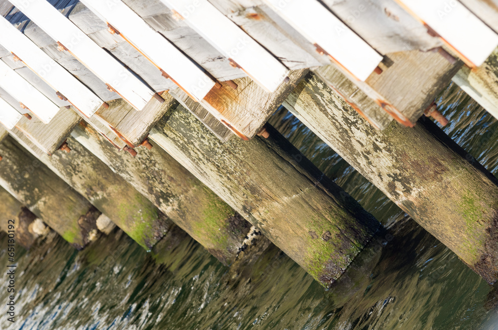 Obraz premium Diagonal pylons