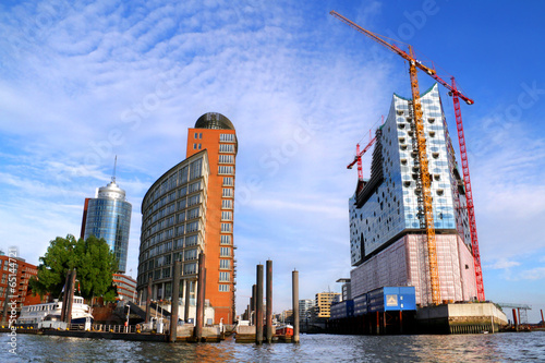 Hamburg Hafencity und Elbphilharmonie photo