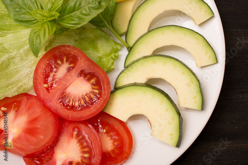 Vegetables  tomato  avocado  basil  salad
