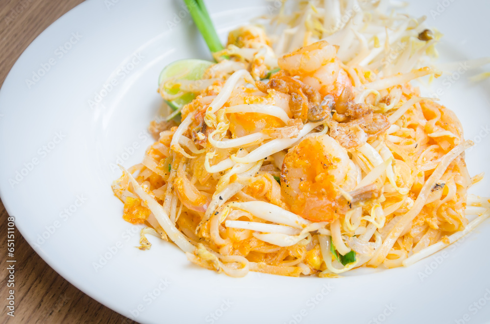 Pad thai