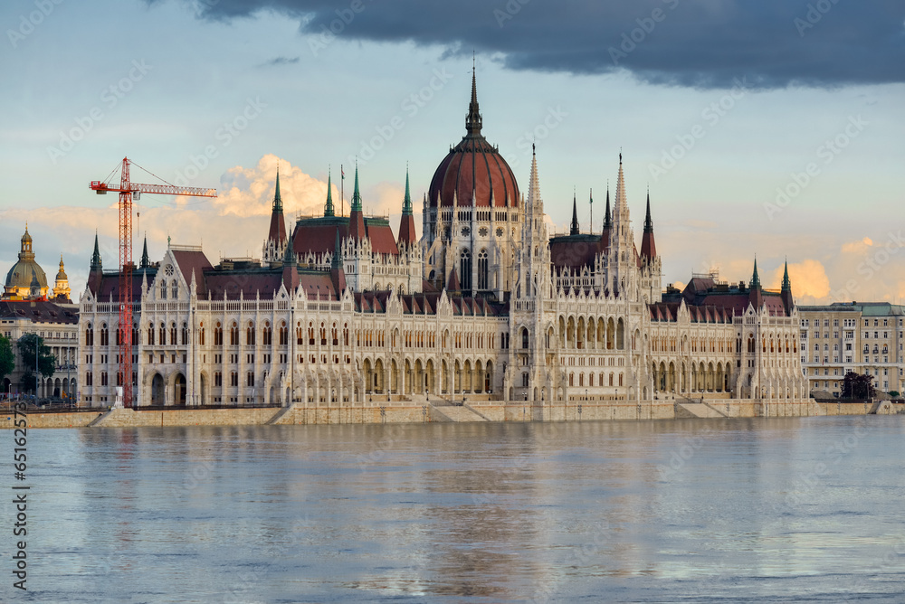 Fototapeta premium Building of the Hungarian Parliament