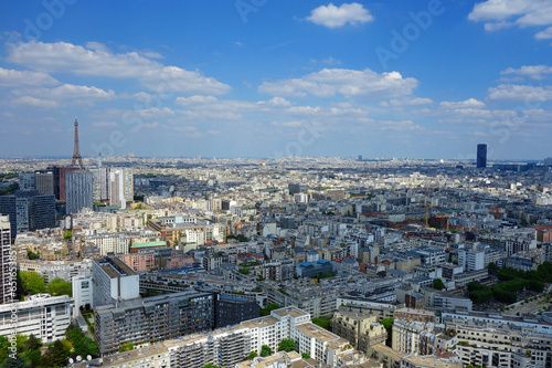 Vue aérienne de Paris en France © Cyril PAPOT