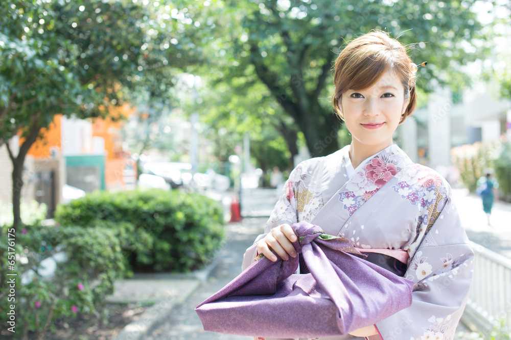 着物の女性 着物の女性