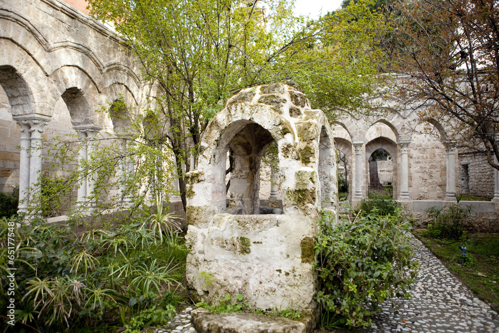 The image of travel destinations The image of travel destinations
