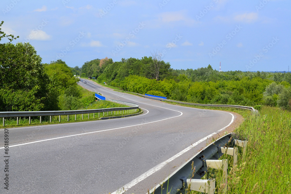 Fototapeta premium поворот на скоростной дороге