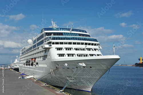 Cruise tourist ship in Black sea, Odessa, Ukraine © Unkas Photo