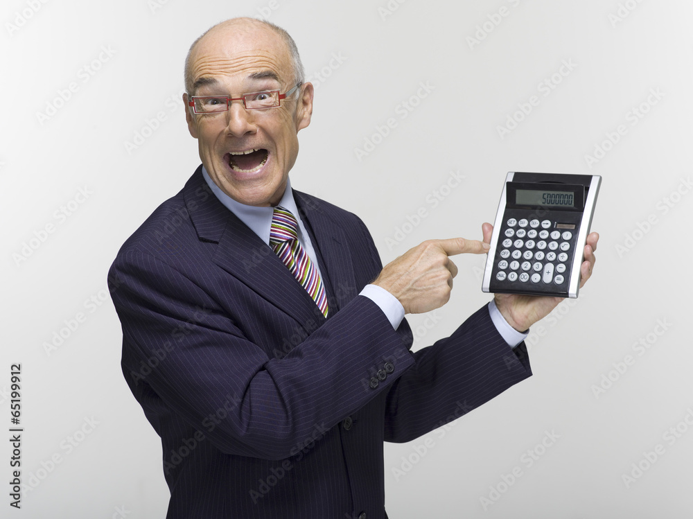 Geschäftsmann mit Taschenrechner,Portrait Geschäftsmann mit Taschenrechner,Portrait