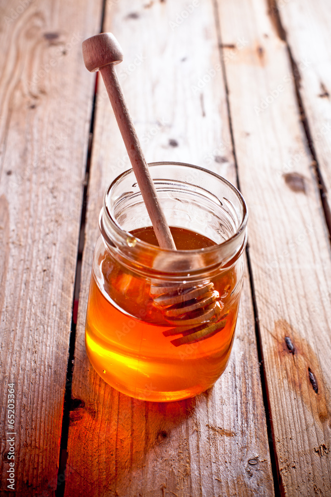 full honey pot and honey stick full honey pot and honey stick